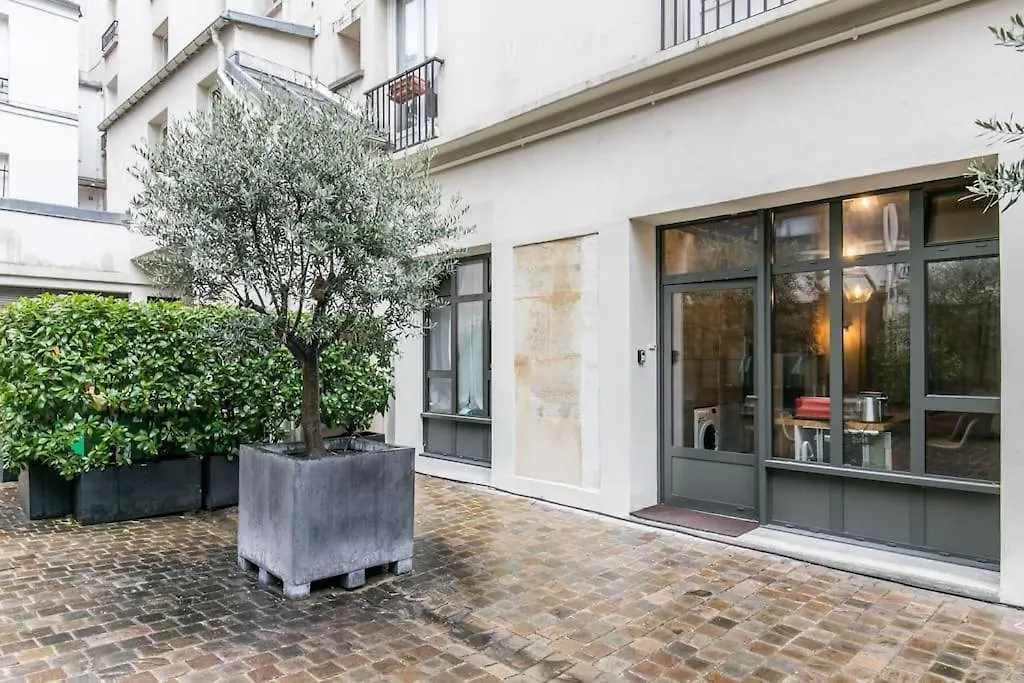 Coeur De Voltaire - Loft Cosy Parisien Apartment Paris